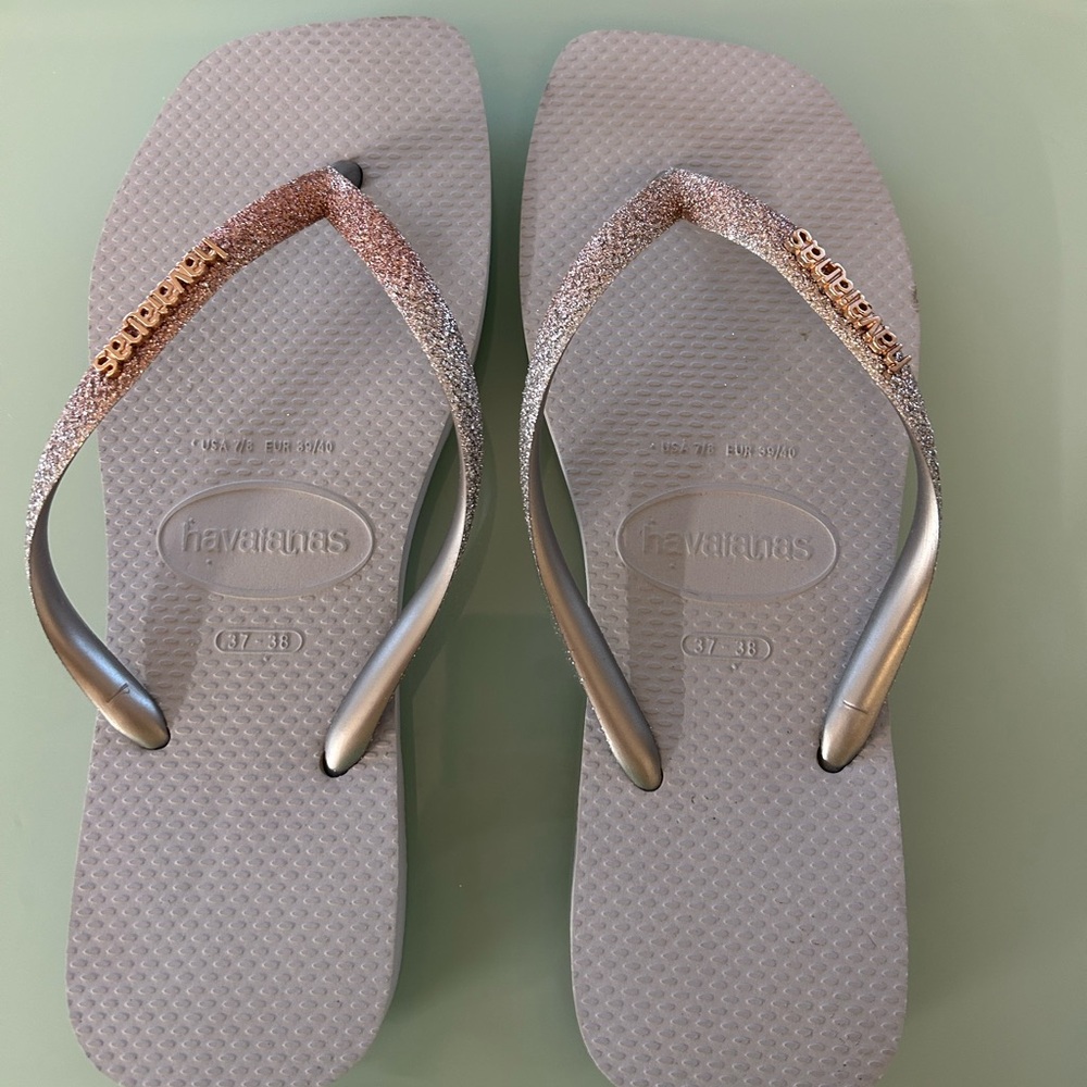 Slim Square Glitter Flip Flops